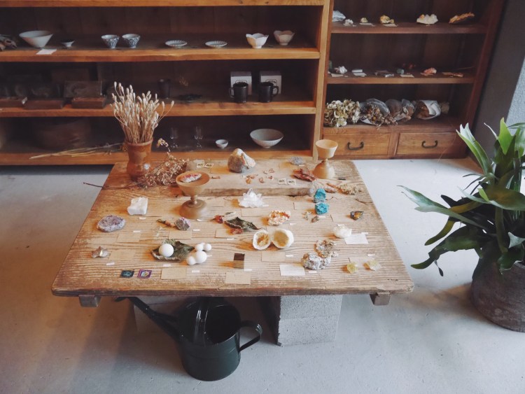 from afar 倉庫01-20