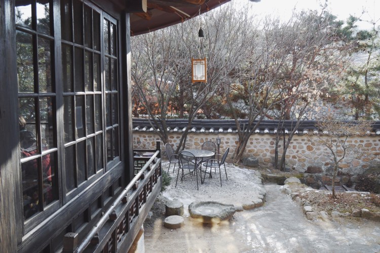 首爾韓屋壽硯山房 戶外