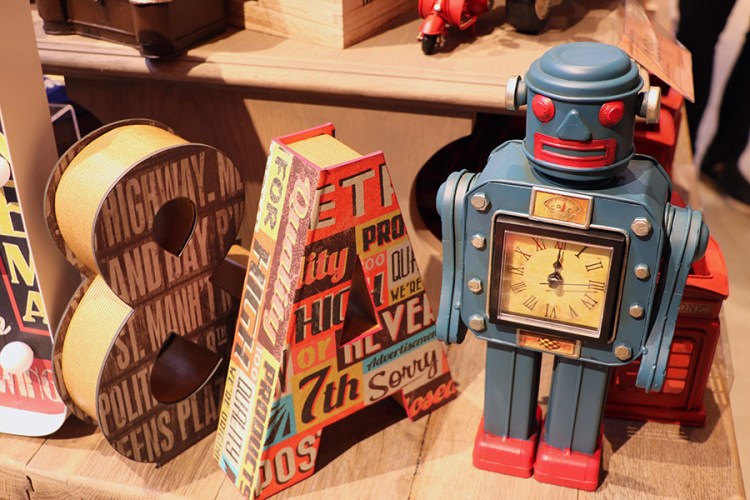 q-plaza池袋-AWESOME STORE商品