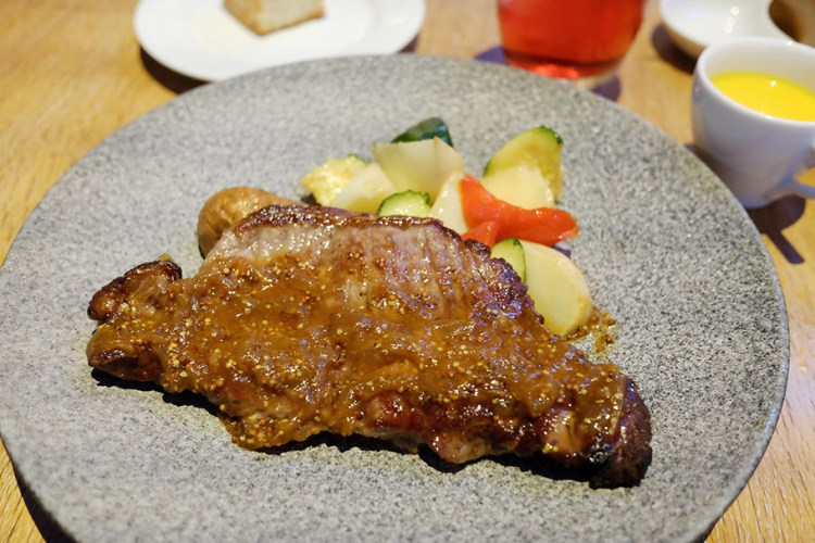 日本橋午餐美食_BRASSERIE D & SWEETROOM_牛排