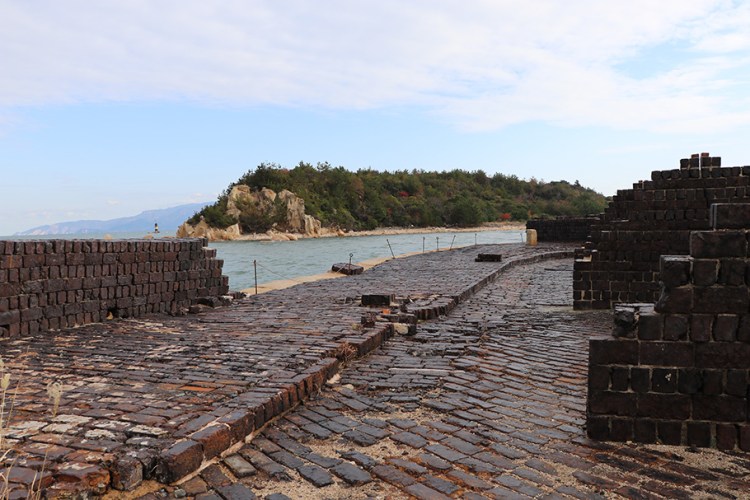 瀨戶內海_犬島精煉所美術館_廢墟