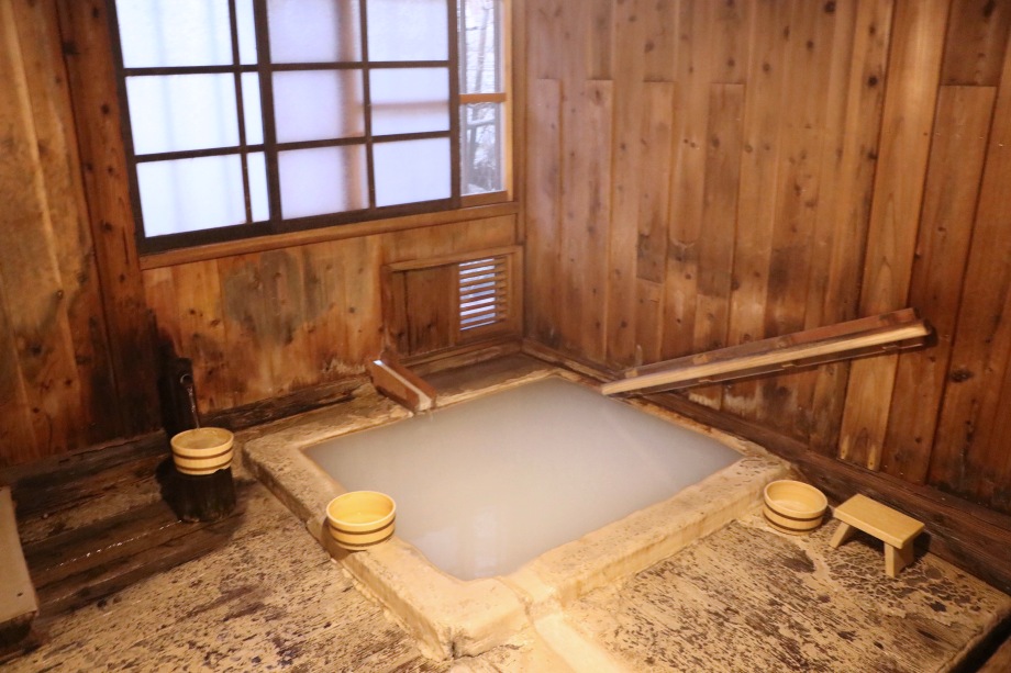 乳頭溫泉鶴之湯溫泉_內湯